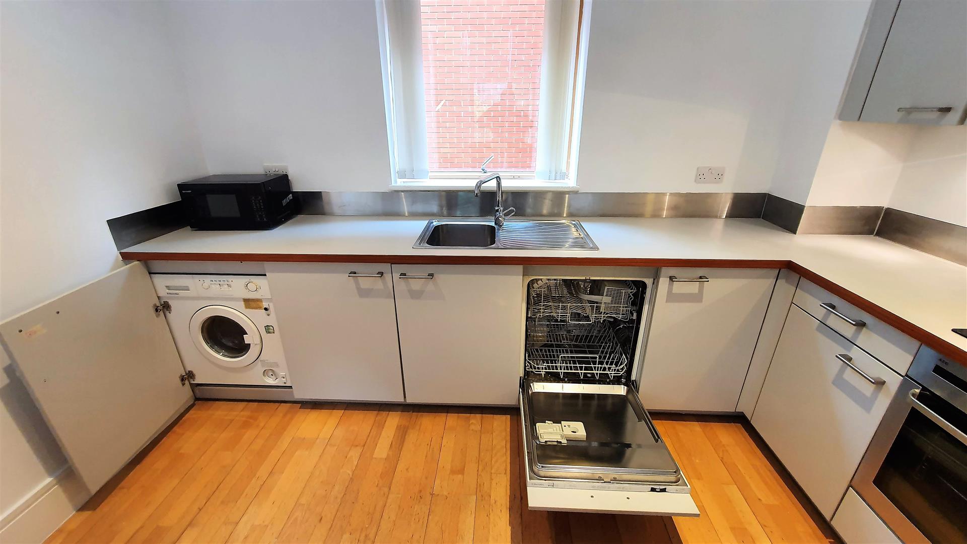 27 Lockes Yard Great Marlborough St Manchester